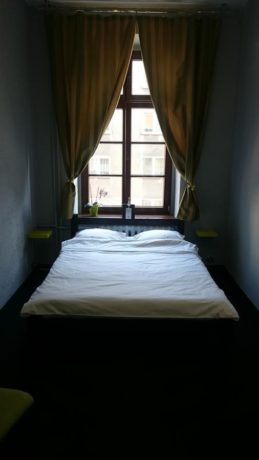 Incepcja 33 Hostel Wrocław Buitenkant foto