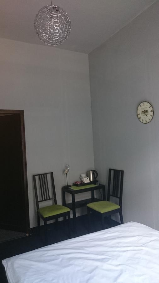 Incepcja 33 Hostel Wrocław Buitenkant foto
