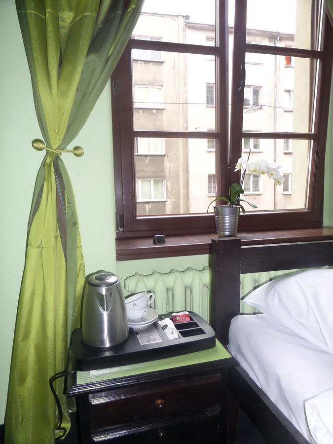 Incepcja 33 Hostel Wrocław Buitenkant foto